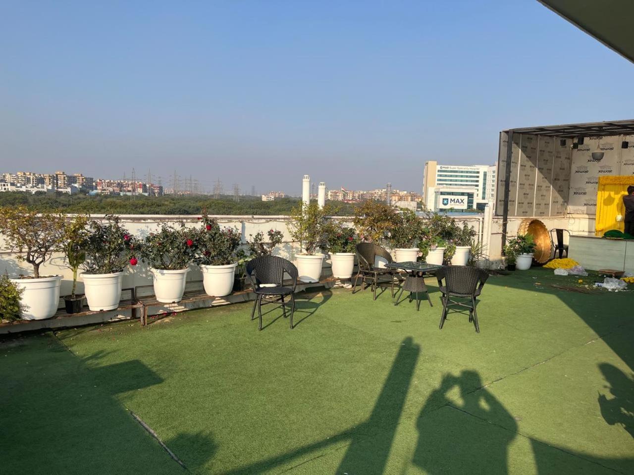 Hotel Aerostar Gold - Opposite Max Healthcare Delhi  Buitenkant foto