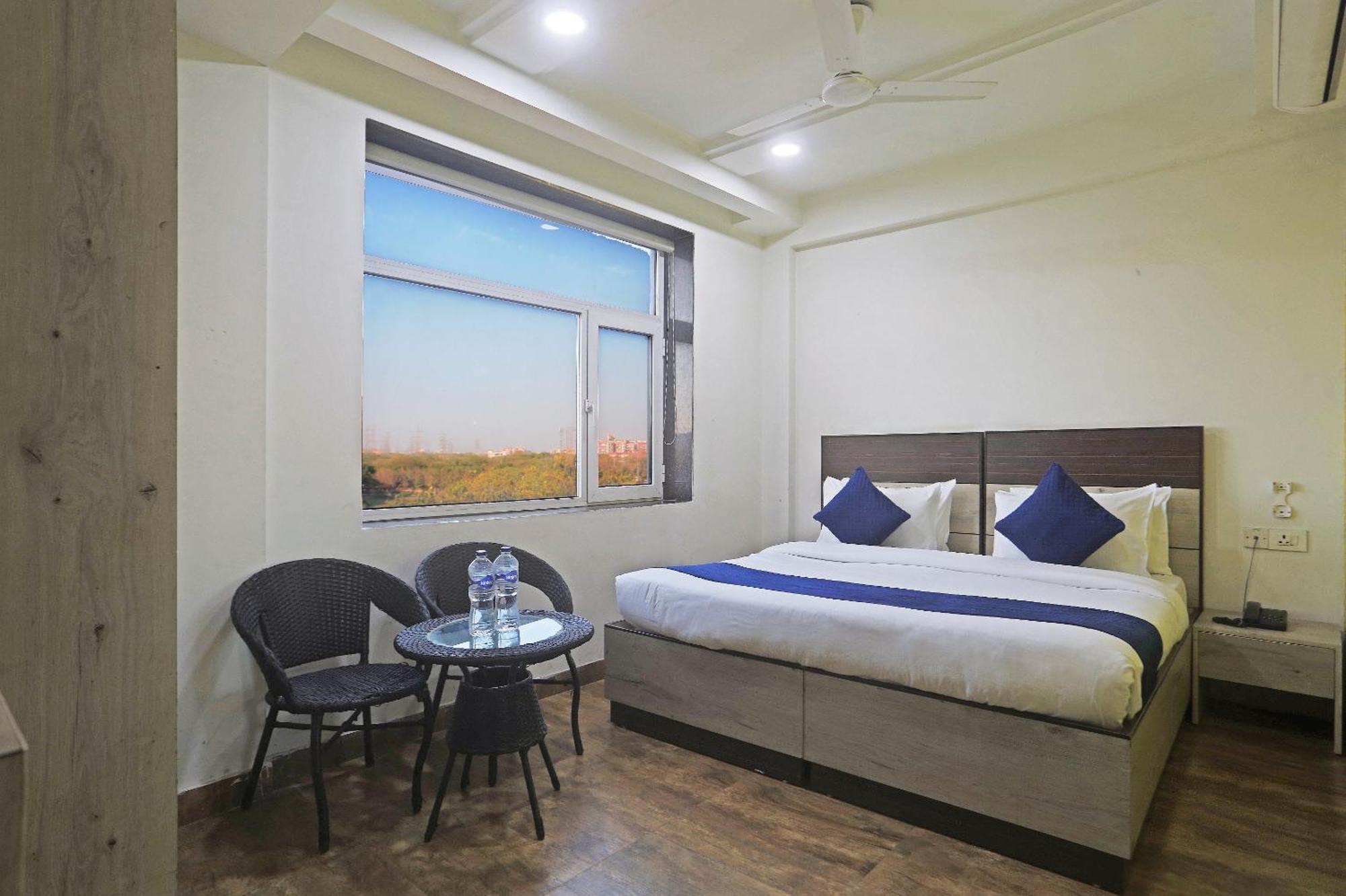 Hotel Aerostar Gold - Opposite Max Healthcare Delhi  Buitenkant foto
